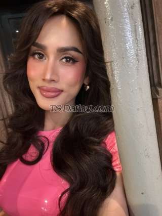 trans girl HelenVN 0864045 trans girl HelenVN 0864045