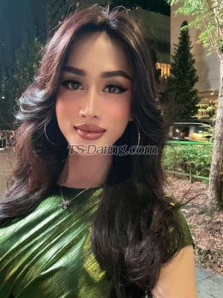 trans girl HelenVN 1060806 trans girl HelenVN 1060806