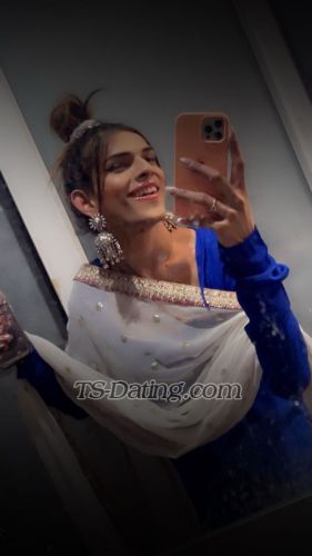 trans girl HeyYana 0188091