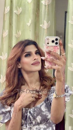 trans girl HeyYana 5525636