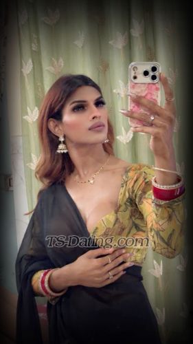 trans girl HeyYana 6301708