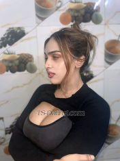 Honey Sexy Mumbai TS escort 