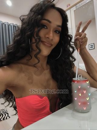 trans girl HugeLBhotfun 6635313