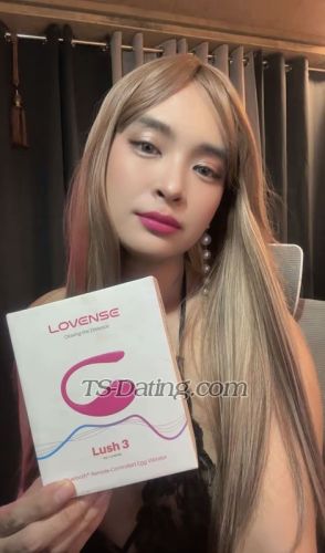 trans girl HugeMistress 0172448 trans girl HugeMistress 0172448