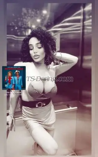 Shemale handa700 9669852