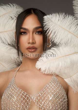 trans girl heyCelina 2419290