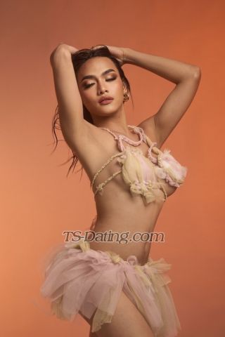 trans girl heyCelina 5839096