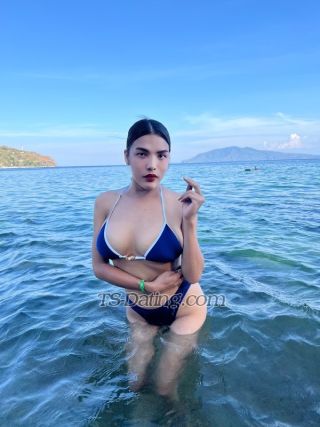 trans girl IMMADISON 0762387 trans girl IMMADISON 0762387
