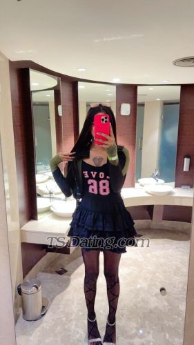 trans girl Isha19 1664119