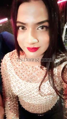 trans girl IsshaniQueen 3709451 trans girl IsshaniQueen 3709451