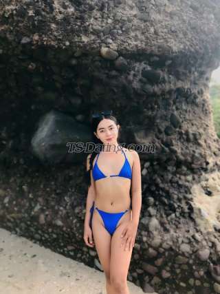 trans girl ItsMeYasmin 1199898