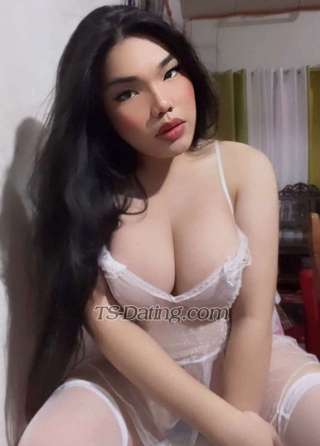 trans girl ItsmeMax 1867574