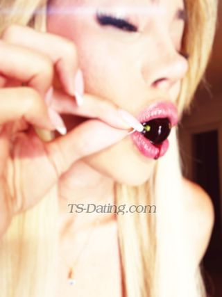 trans girl isabeli 5608545