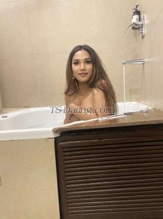 trans girl Jenelia 0699740