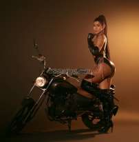 Jenifer25 Xanthi Transex Olá sou a jenni sou recém chegada na Grécia sou ativa e passiva faço massagem e beijo na boca 