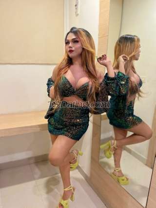 trans girl Jenniferwhit 1615035