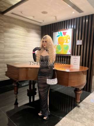 trans girl Jenniferwhit 8290934