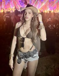 Shemale-Jezzyy-8565861 