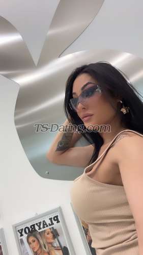trans girl Julianamelo 2123489 trans girl Julianamelo 2123489