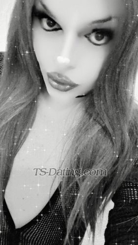 trans girl Julianna33 7069555