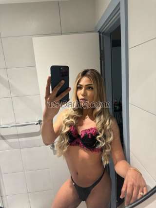 trans girl JulieFerraz 2689454 trans girl JulieFerraz 2689454