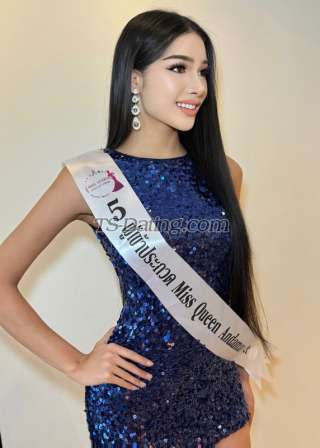 trans girl Julieladyboy 3903057