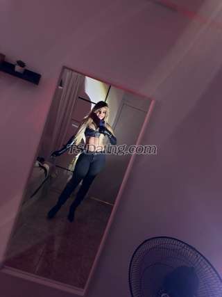 trans girl KAMELIAhott 1899002