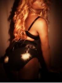 KEYLANA paris Transex DANKE, DASS SIE DEN TEXT SORGFÄLTIG LESEN hallo ich bin KEYLANA erhaben schöne Metisse der Inseln 28 JAHRE ALT, 1M77, 67K, 23 CM mit einem intensiven und brennenden Blick, Königin des Chic und Pariser Eleganz. Ich bin ein transsexuelles Gut in ihrem Kopf und in ihrer Haut, eine stolze DIVA ihrer Person (Hinweis für Männer, die denken, wir seien nur Sexobjekte ohne Gehirn) JA, ich bin ein sinnliches und sexuelles emotionales Wesen, das es annimmt. Ich lade höfliche, höfliche, großzügige Männer mit exquisiter Tapferkeit und tadelloser Hygiene ein, sich in meinem Universum voller Charme und Fantasien zu ergeben, wo die schändlichsten Geheimnisse und die verborgensten Fantasien willkommen sind. WILLKOMMEN IN MEINER WELT, IN INTIMITÄT MIT MIR !!! ACHTUNG: ICH ANTWORTE NICHT AUF MASKEN UND SMS-NUMMERN kein feilschen