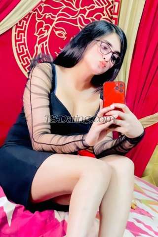 trans girl Kaifekhalifa 3633044