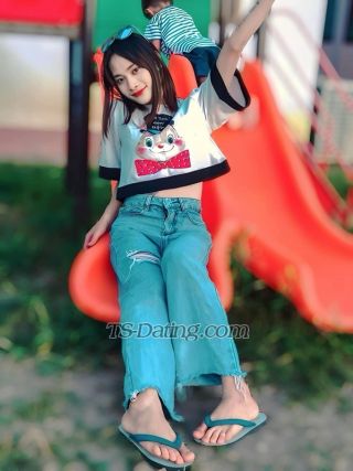trans girl Kanya 0090678