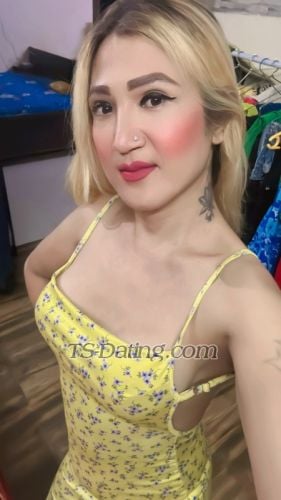 trans girl Karinisingha 8894699 trans girl Karinisingha 8894699