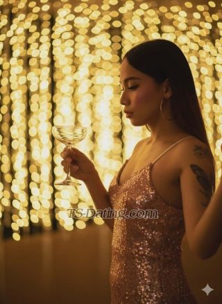 trans girl Katniss18 9784488