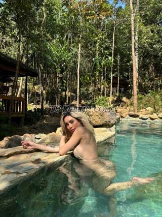 trans girl Kazzie 2978538 trans girl Kazzie 2978538