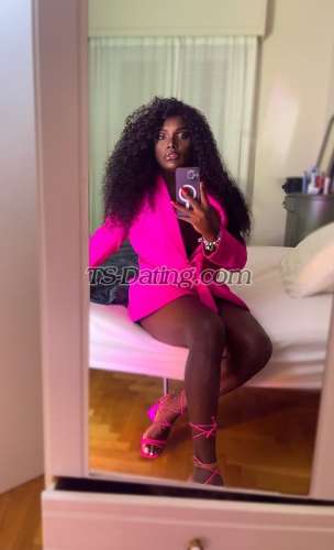 trans girl Kbombom23 8004690 trans girl Kbombom23 8004690