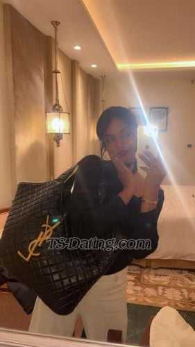 trans girl Khannoor 2365908