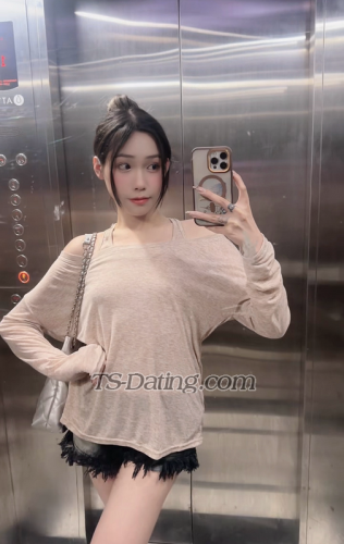 trans girl Khiem1503 6261125