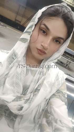 trans girl Kiaraaaa 0710223