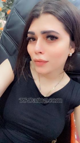 trans girl Kiarra 8414010