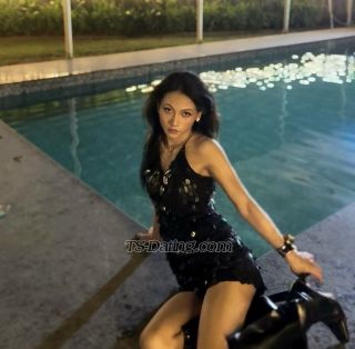 trans girl KikiXoxo 1205772