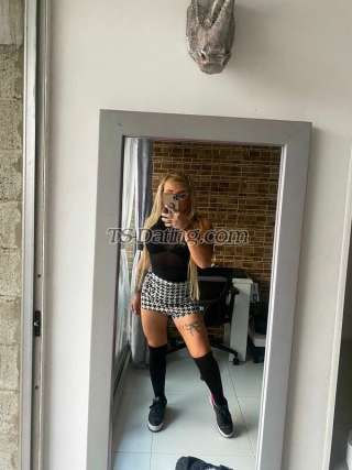 trans girl KimEscobar 0402699 trans girl KimEscobar 0402699