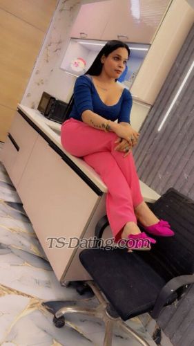 trans girl Kinnumistres 3986111