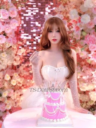 trans girl Kiravero 3050841