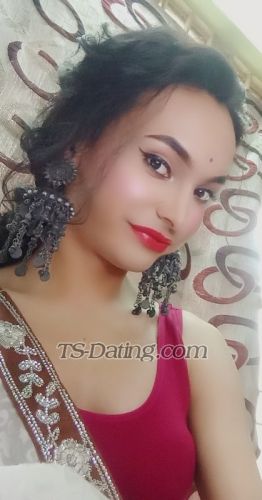 trans girl KitKat 6590698