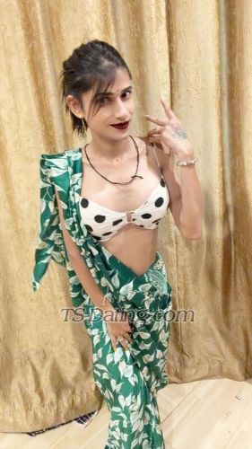 trans girl Komalsharma 1789426