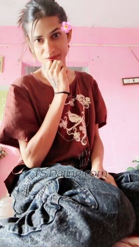 trans girl Komalsharma 6169613