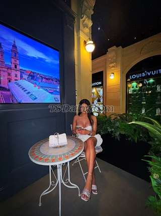 trans girl Kylietrans girl 1869416