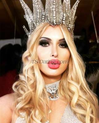 trans girl LACONTESSA 7041978 trans girl LACONTESSA 7041978