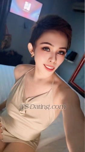 trans girl LALAMONACO 6301502