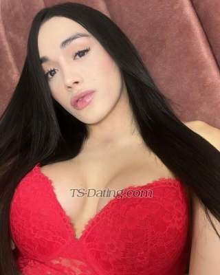 trans girl LAUCA 8571023