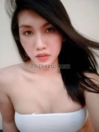 trans girl LadyboyPhau 1500287